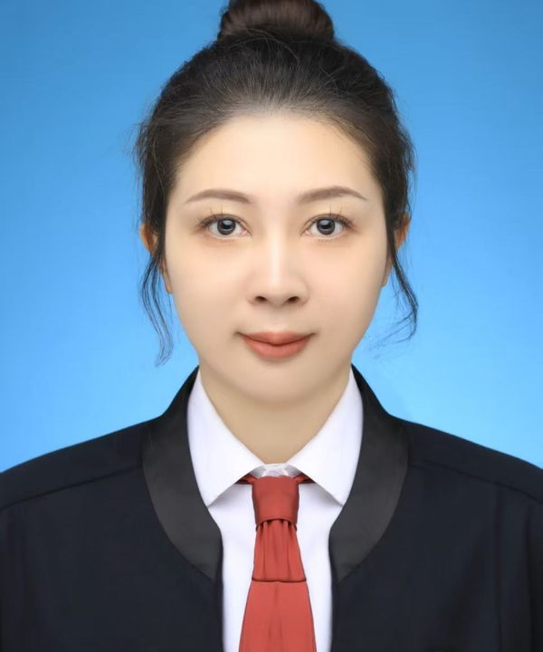 董妍君